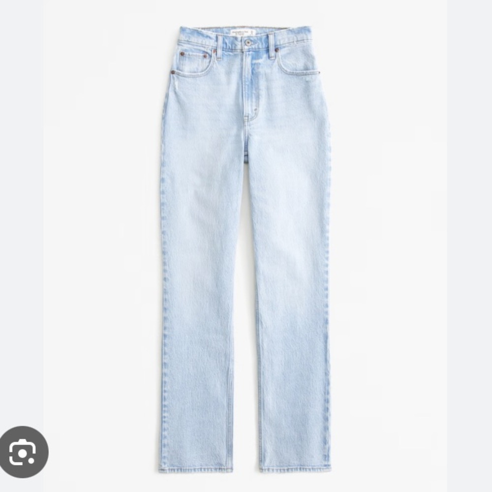 NWT Abercrombie & Fitch The ‘90s Straight Ultre high rise Light Blue jeans